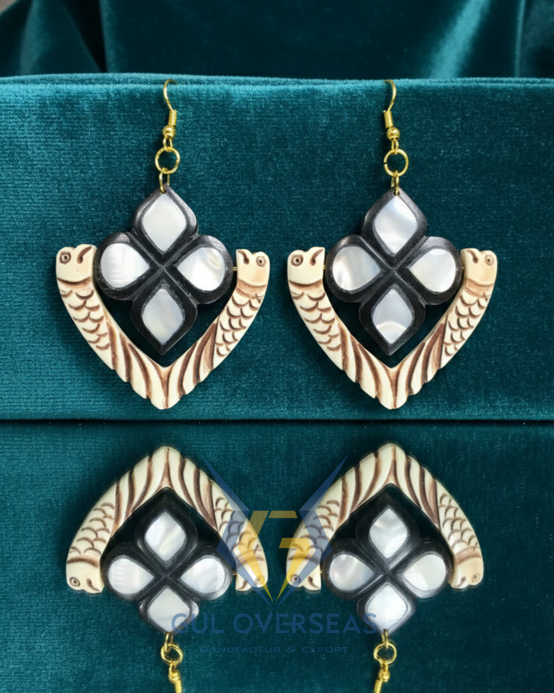 BONE FISH DESGIN EARRING